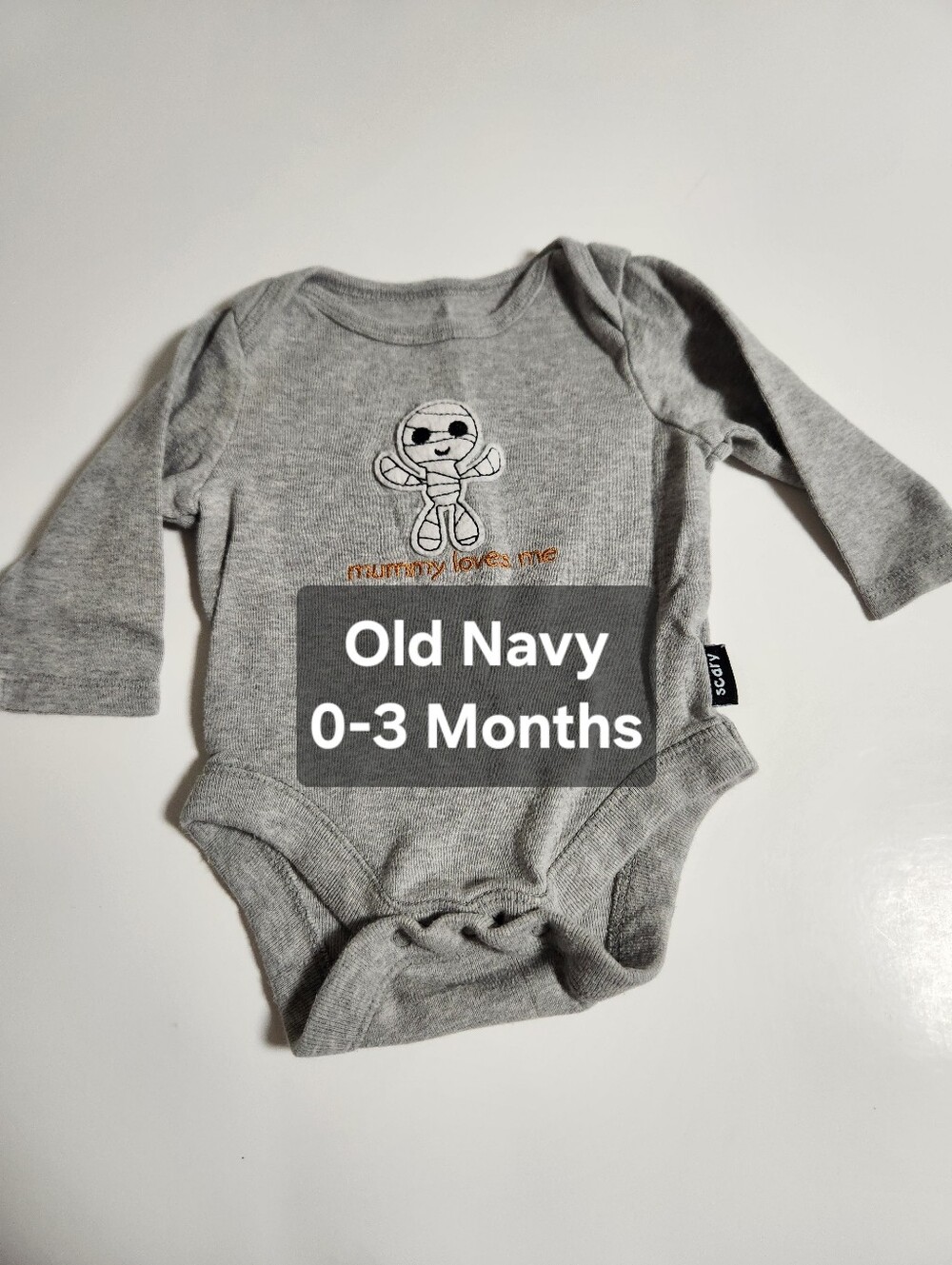 Old Navy 0-3 Months Baby Halloween Bodysuit Mummy Loves Me